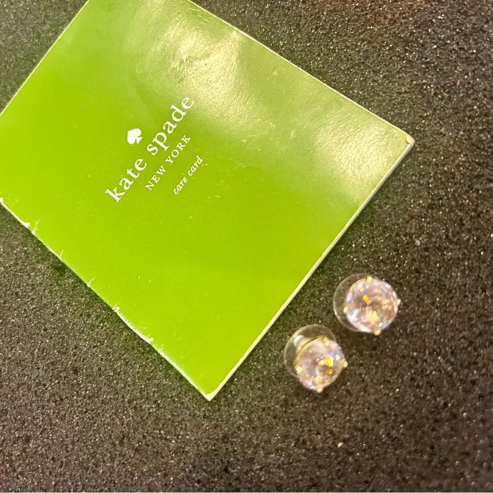 💗💗💗Kate Spade Sparkling Crystal Stud Earrings